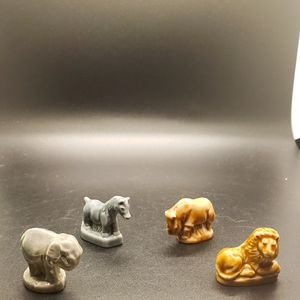 4 pieces of wade england animals